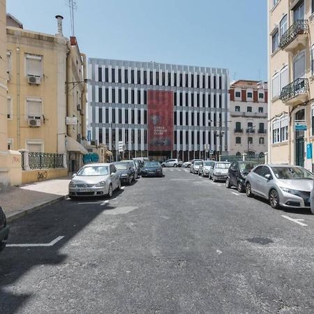 Sunny Terrace Apt, Close To Downtown! 2 Bedroom Flat Lisabona Exterior foto
