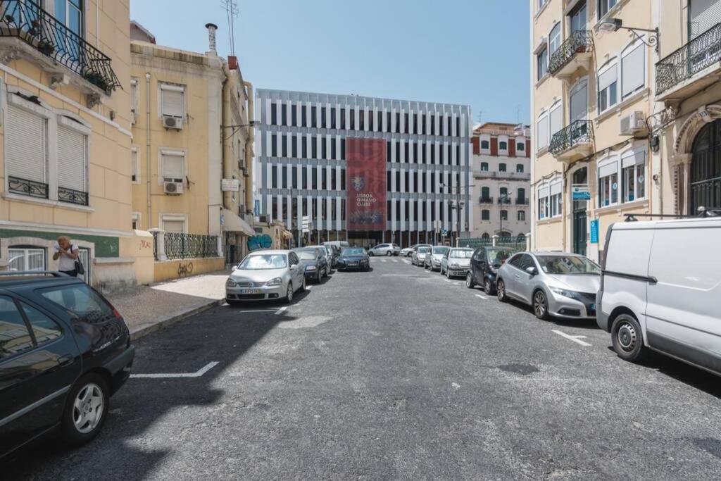 Sunny Terrace Apt, Close To Downtown! 2 Bedroom Flat Lisabona Exterior foto