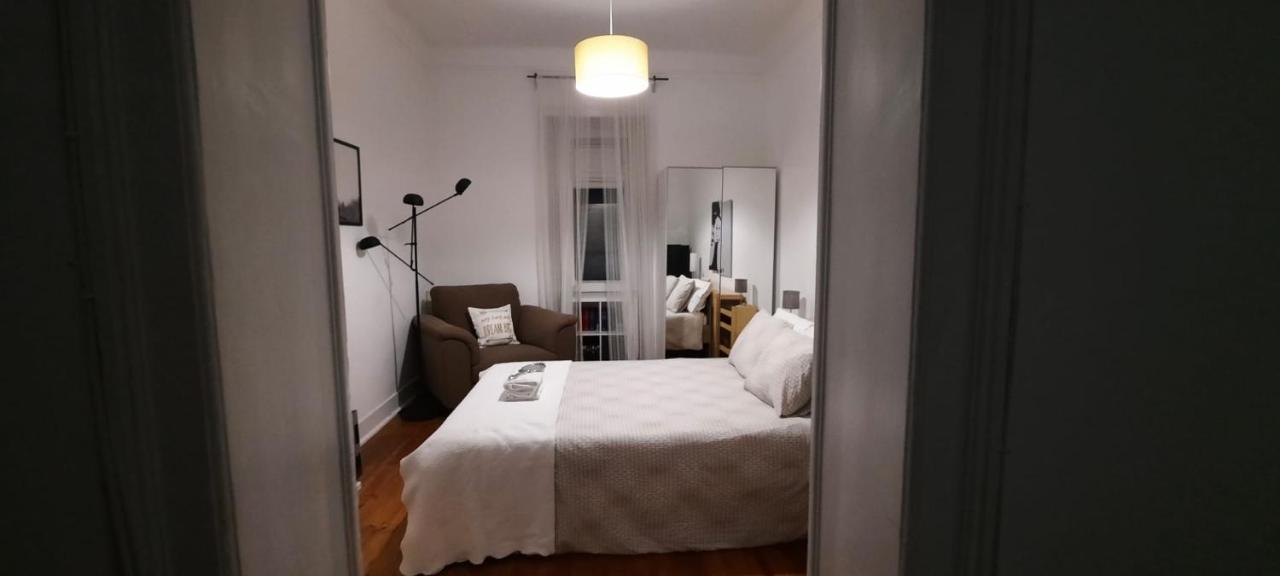 Sunny Terrace Apt, Close To Downtown! 2 Bedroom Flat Lisabona Exterior foto
