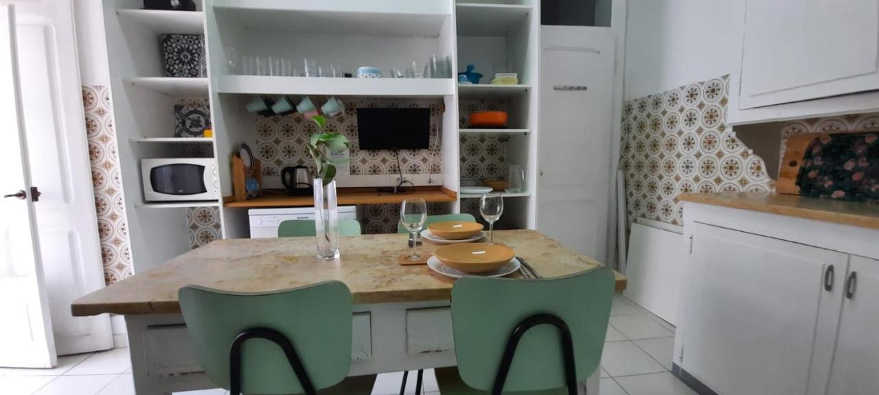 Sunny Terrace Apt, Close To Downtown! 2 Bedroom Flat Lisabona Exterior foto