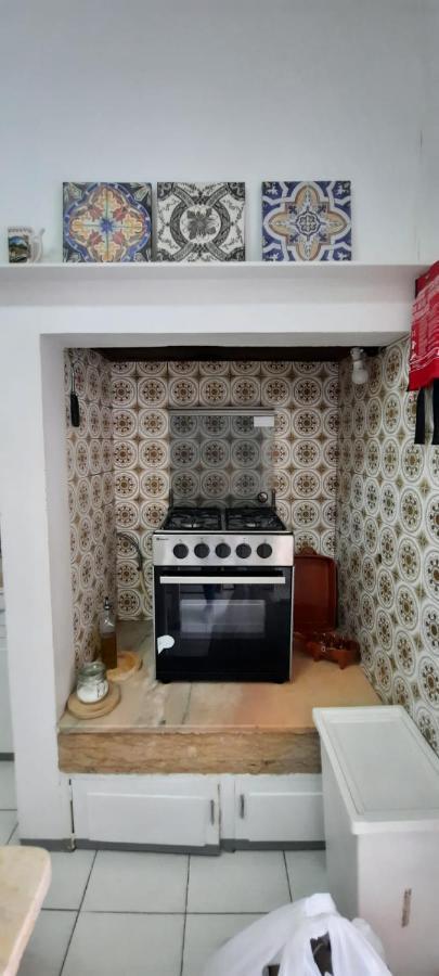 Sunny Terrace Apt, Close To Downtown! 2 Bedroom Flat Lisabona Exterior foto